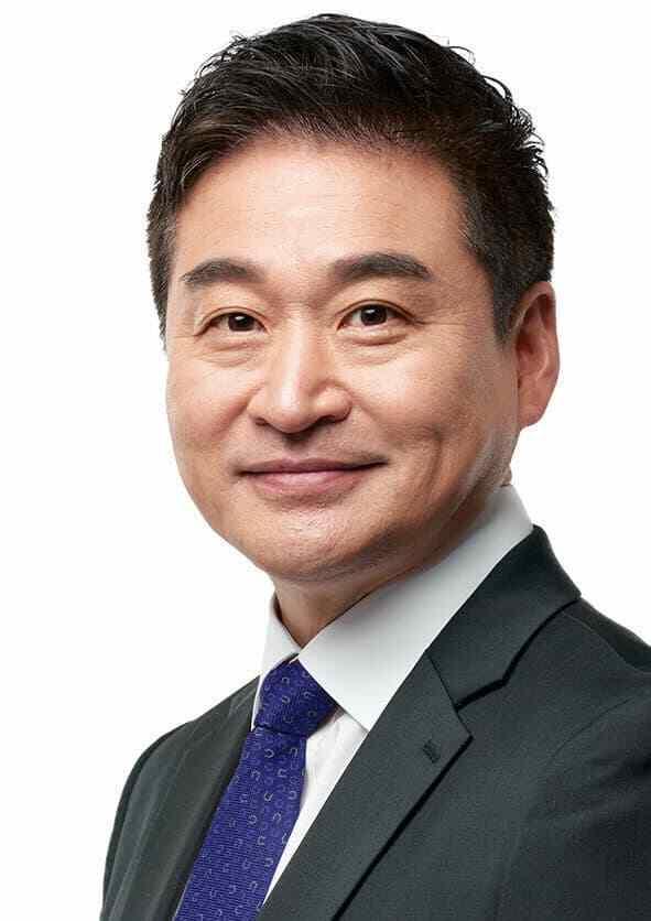 최혁진 국회의원 프로필 사진 - 6위