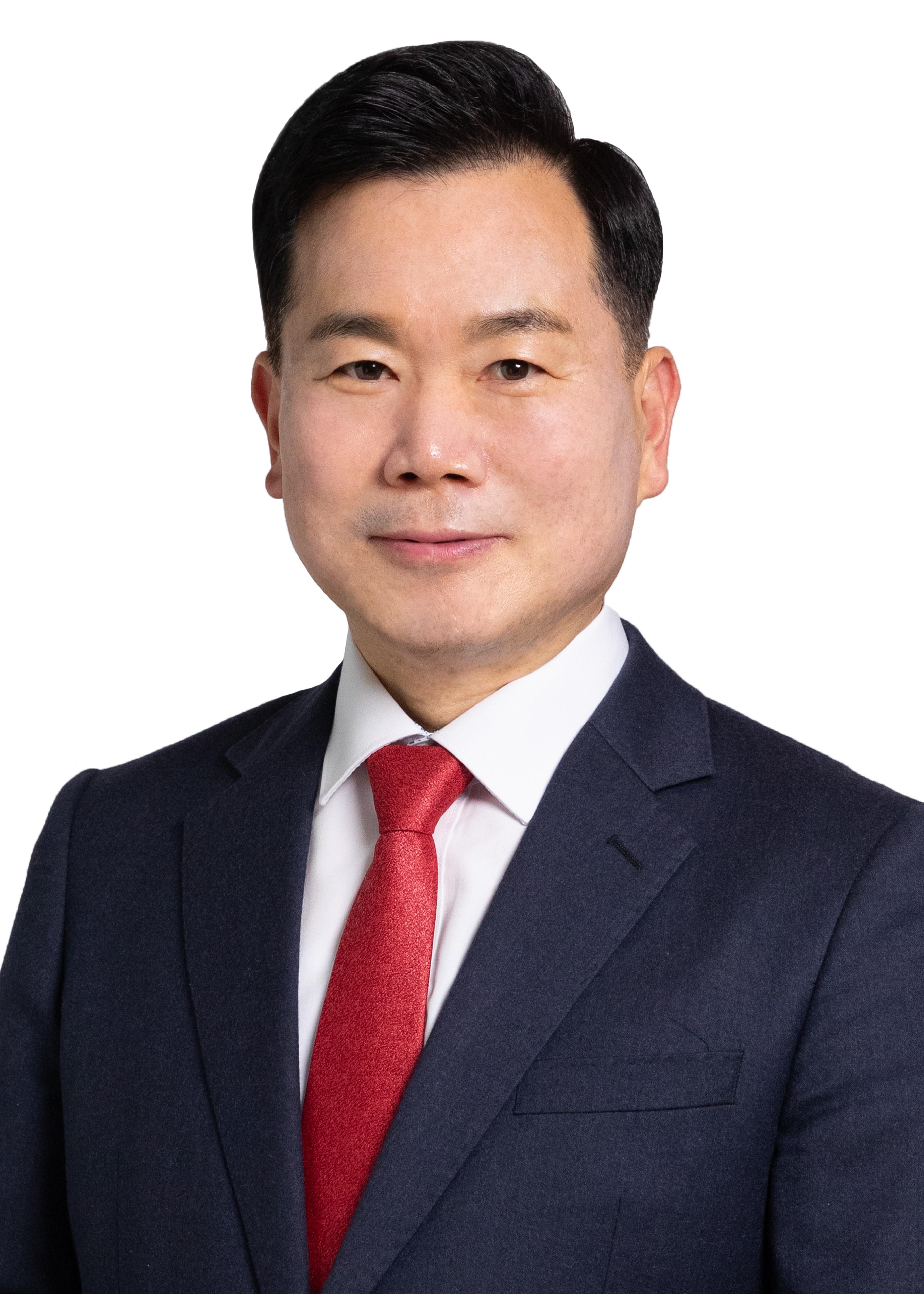 김승수 국회의원 프로필 사진 - 인기 2위